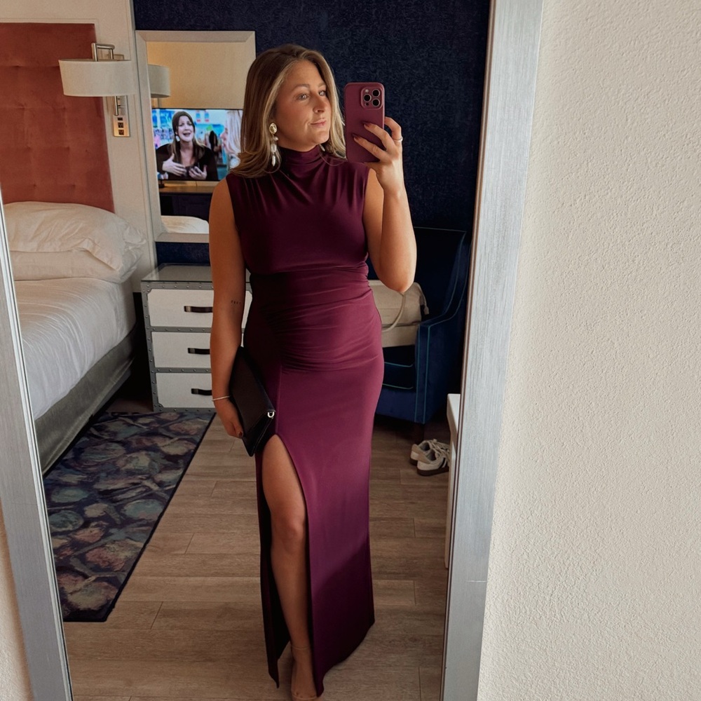 Club L London Sleeveless Plum Maxi Dress